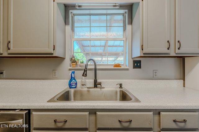 4309 Trelawny Lane, Powell, TN 37849