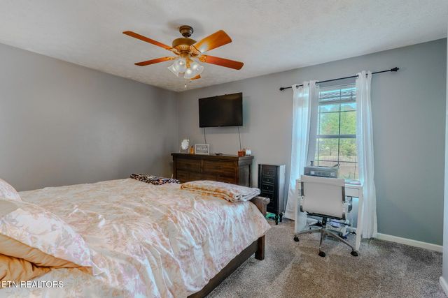 4309 Trelawny Lane, Powell, TN 37849