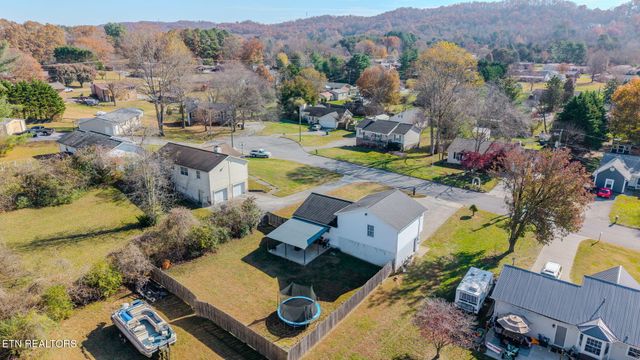 4309 Trelawny Lane, Powell, TN 37849