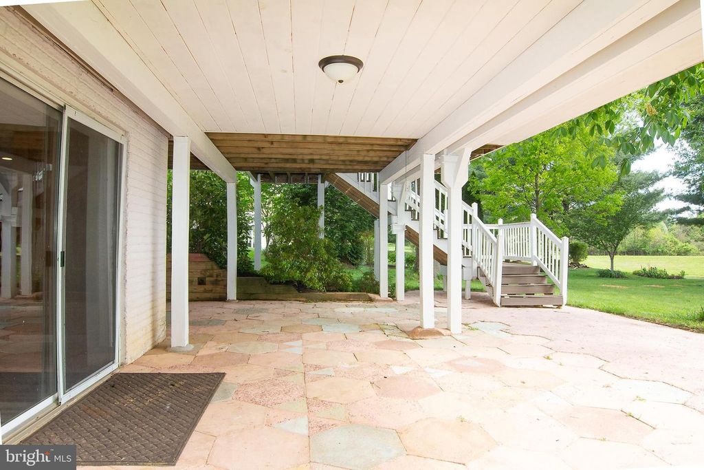 Image 33 of property listing at 168 FEDERAL ANN CT, Westminster, MD 21157