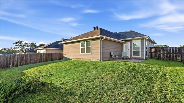 2707 Redcap Street, Bryan, TX 77803