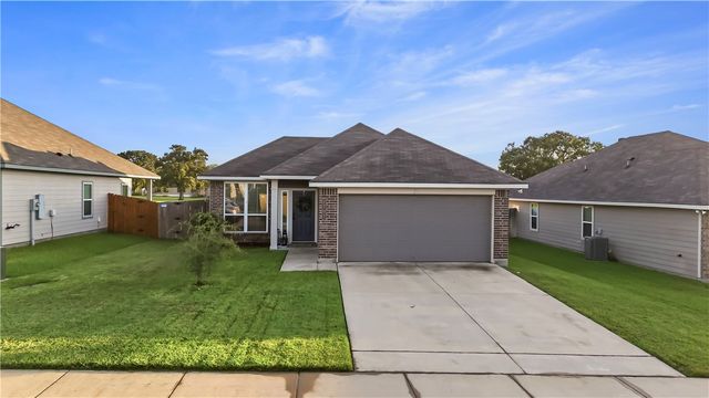 2707 Redcap Street, Bryan, TX 77803