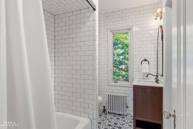 398 Rivard Boulevard, Grosse Pointe, MI 48230