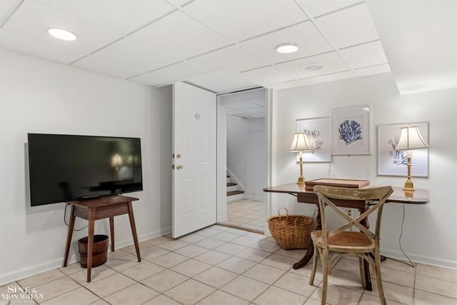398 Rivard Boulevard, Grosse Pointe, MI 48230