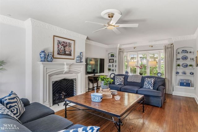 398 Rivard Boulevard, Grosse Pointe, MI 48230