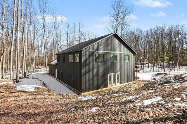 9810 Birdie Drive, Mecosta Twp, MI 49346