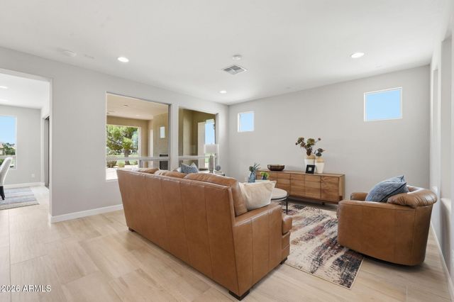 276 E BRACCIANO Avenue, Queen Creek, AZ 85140