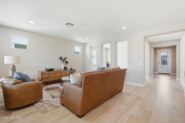 276 E BRACCIANO Avenue, Queen Creek, AZ 85140