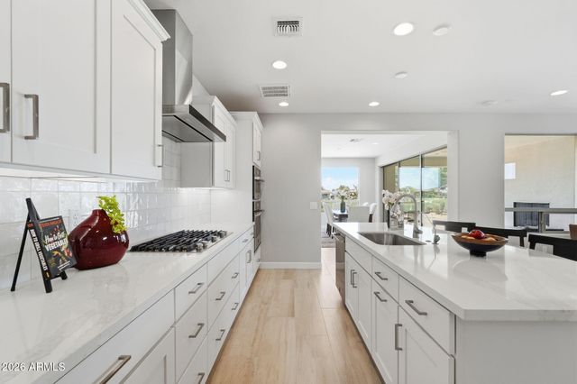 276 E BRACCIANO Avenue, Queen Creek, AZ 85140