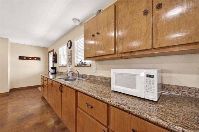 8430 Altimore Road, Needville, TX 77461