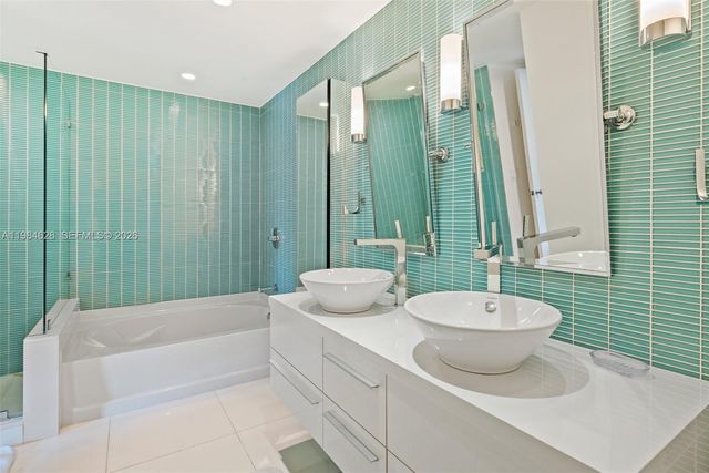 3340 NE 190th St 504, Aventura, FL 33180