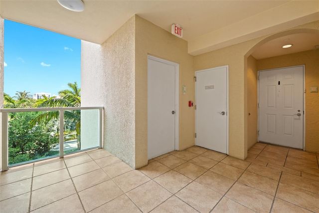3340 NE 190th St 504, Aventura, FL 33180