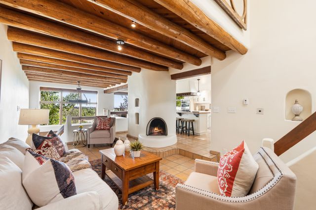 616 Paseo De La Cuma A, Santa Fe, NM 87501