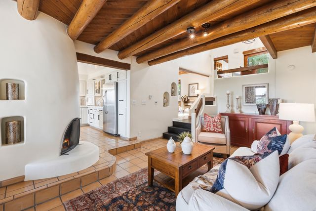 616 Paseo De La Cuma A, Santa Fe, NM 87501