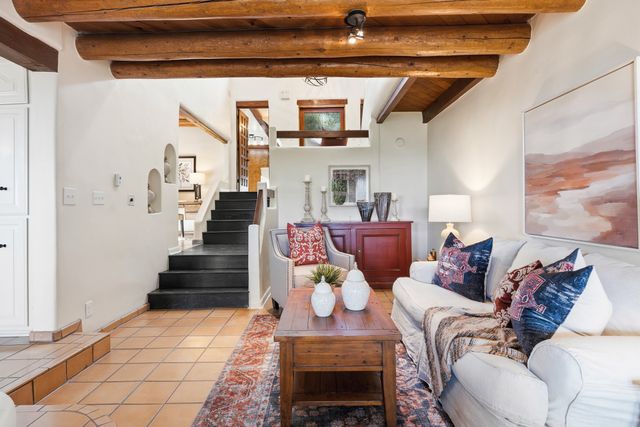 616 Paseo De La Cuma A, Santa Fe, NM 87501