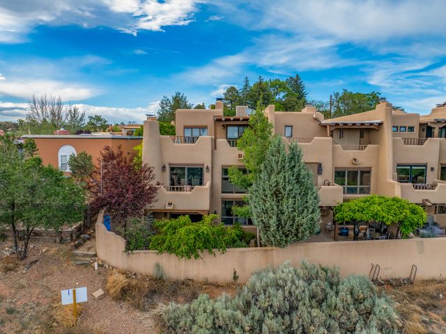 616 Paseo De La Cuma A, Santa Fe, NM 87501