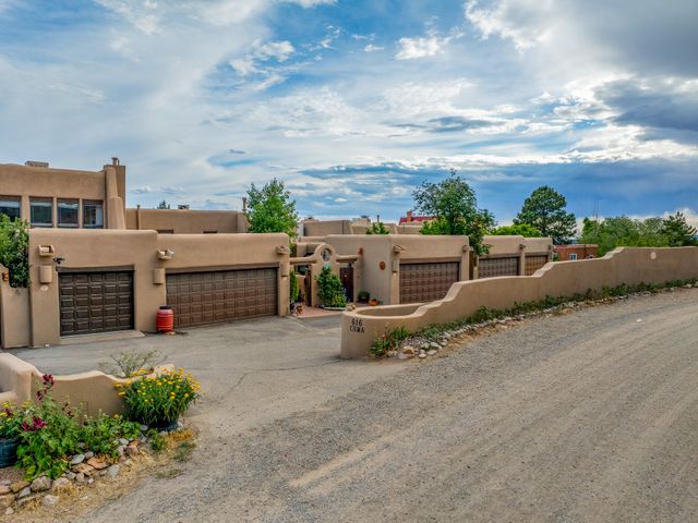 616 Paseo De La Cuma A, Santa Fe, NM 87501
