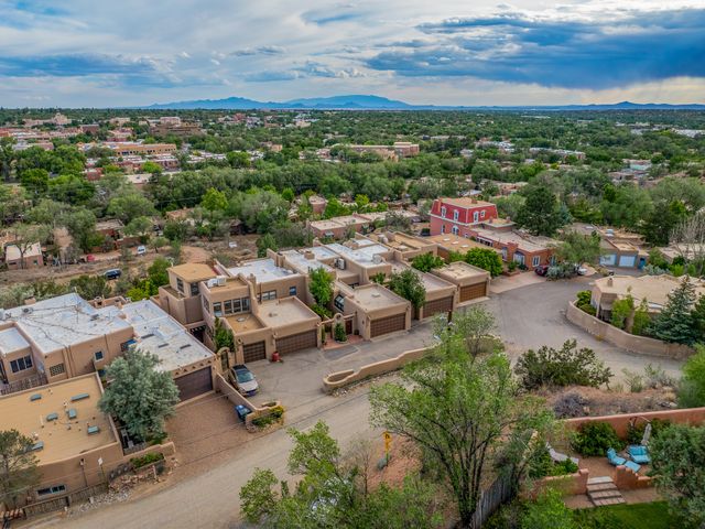616 Paseo De La Cuma A, Santa Fe, NM 87501
