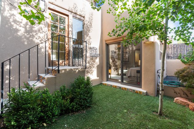 616 Paseo De La Cuma A, Santa Fe, NM 87501