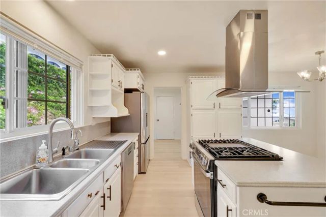 6551 Abbottswood Drive, Rancho Palos Verdes, CA 90275