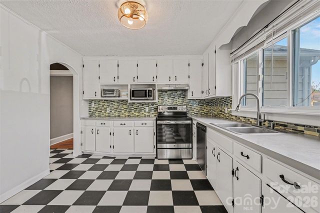 3885 Mt Hope Church Road, Salisbury, NC 28146