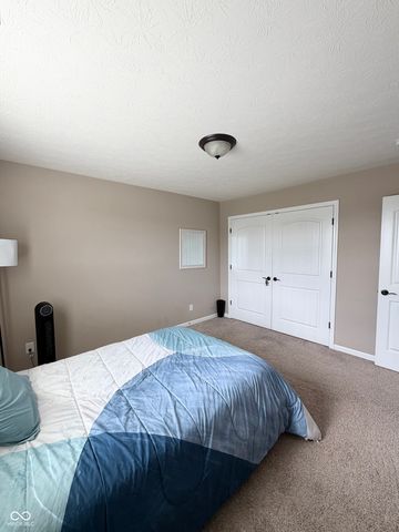 1407 Classic Avenue, Greenwood, IN 46143