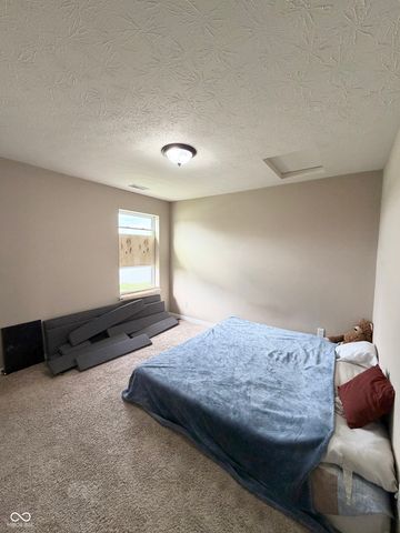 1407 Classic Avenue, Greenwood, IN 46143