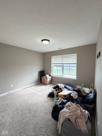 1407 Classic Avenue, Greenwood, IN 46143