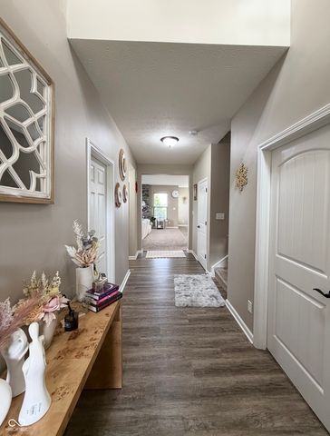 1407 Classic Avenue, Greenwood, IN 46143