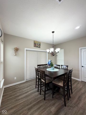 1407 Classic Avenue, Greenwood, IN 46143
