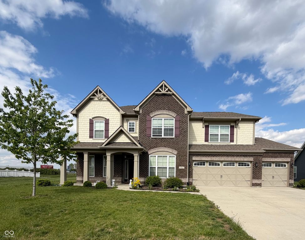 1407 Classic Avenue, Greenwood, IN 46143