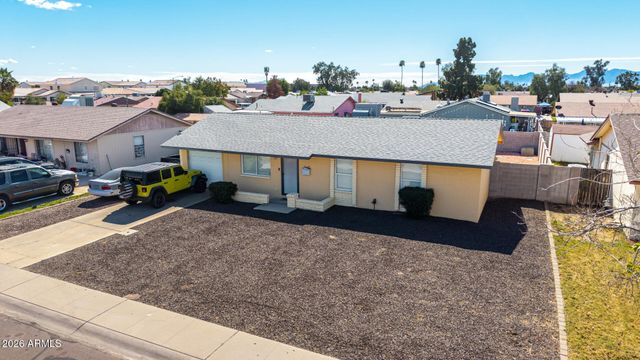 8819 W GLENROSA Avenue, Phoenix, AZ 85037