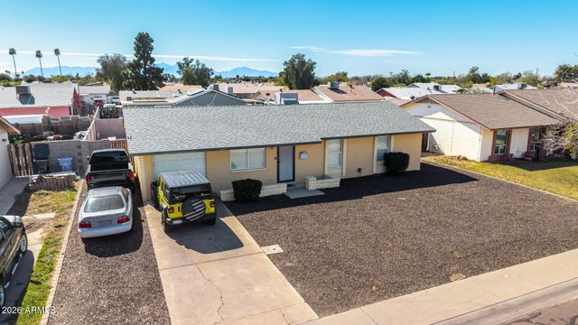 8819 W GLENROSA Avenue, Phoenix, AZ 85037