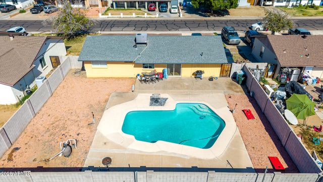 8819 W GLENROSA Avenue, Phoenix, AZ 85037