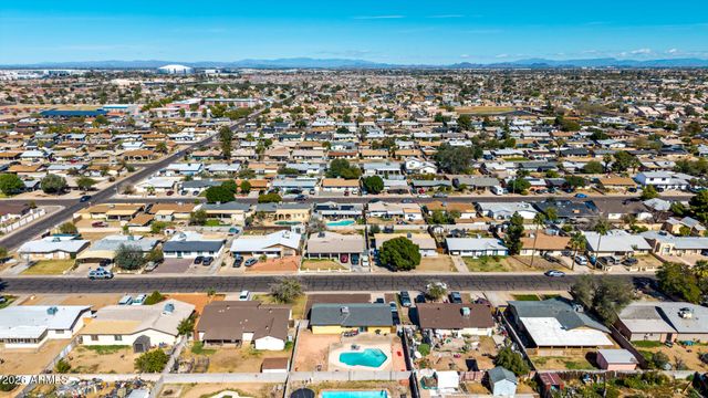 8819 W GLENROSA Avenue, Phoenix, AZ 85037