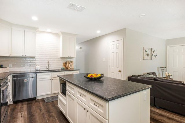209 Cooner Street B, College Station, TX 77840