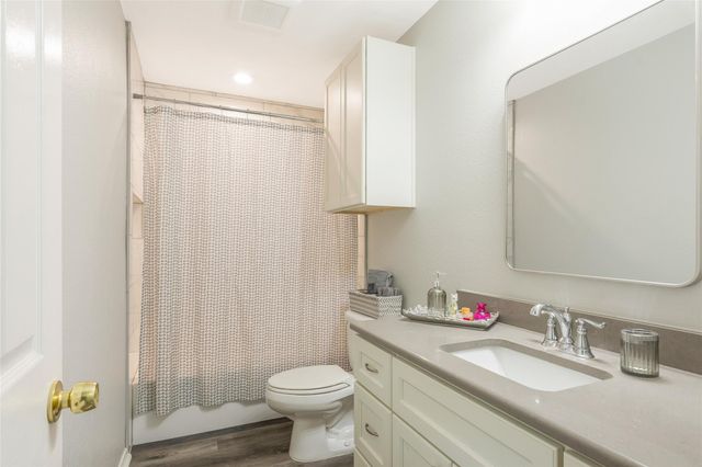 209 Cooner Street B, College Station, TX 77840