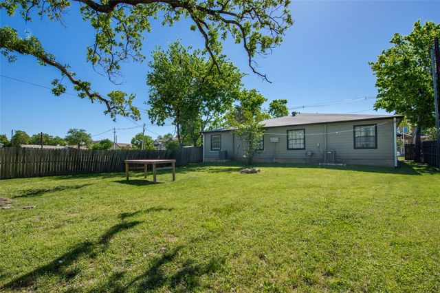 209 Cooner Street B, College Station, TX 77840