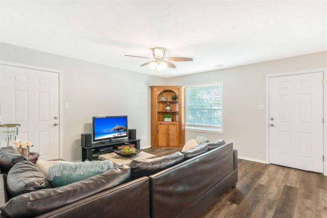 209 Cooner Street B, College Station, TX 77840