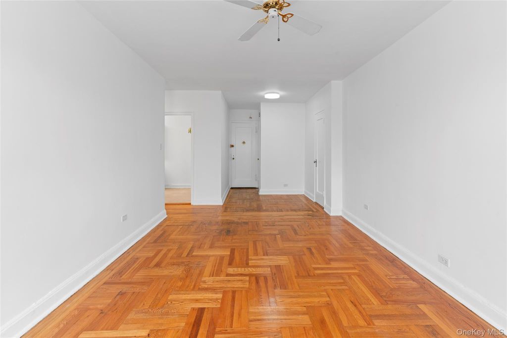 48-23 42nd Street 5F, Sunnyside, NY 11104 — photo 2