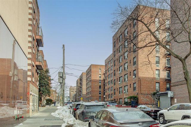 83-30 Vietor Avenue 708, Elmhurst, NY 11373