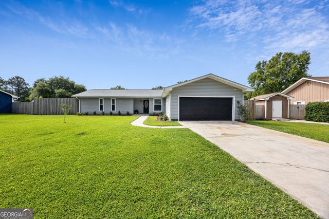105 Wolf Bay Circle, Kingsland, GA 31548