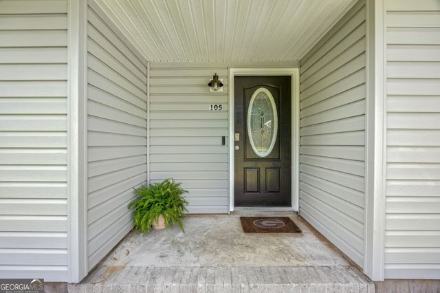 105 Wolf Bay Circle, Kingsland, GA 31548