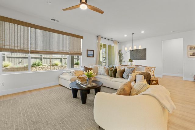 3175 Highgate Terrace Loop, Folsom, CA 95630