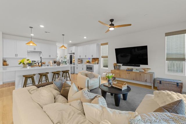 3175 Highgate Terrace Loop, Folsom, CA 95630