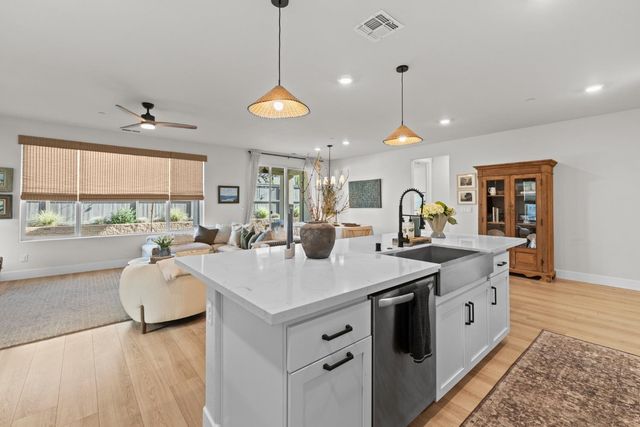 3175 Highgate Terrace Loop, Folsom, CA 95630