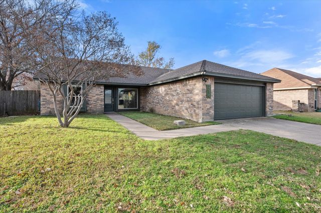 2016 Spicewood Road, Bedford, TX 76021