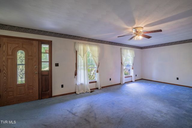 26309 Northridge Road, Meadowview, VA 24361