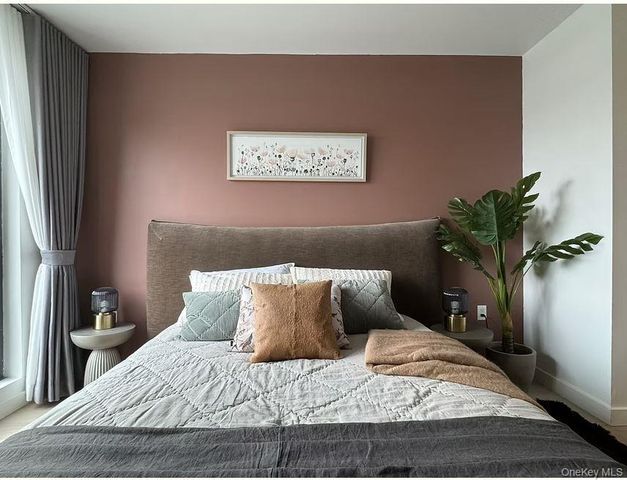 144-49 Northern Boulevard 516, Flushing, NY 11354