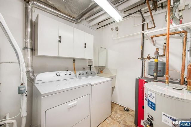 1360 Hamburg Turnpike 402, Wayne, NJ 07470